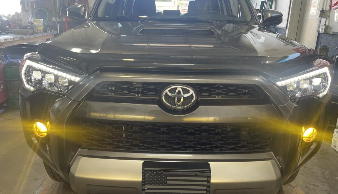 2017-Toyota-4Runner-005-large